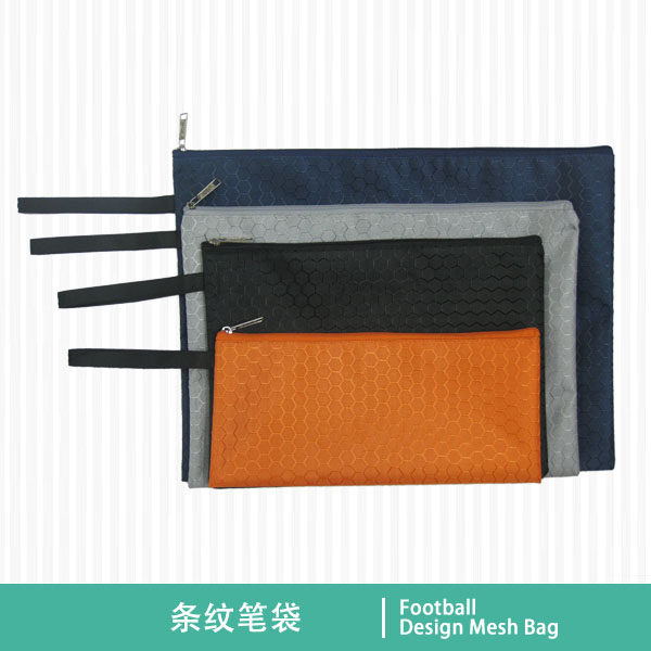 Single Zipper Football Design Mesh Bag