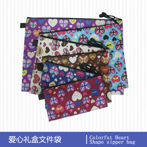 Colorful Heart Shape Zipper Bag 